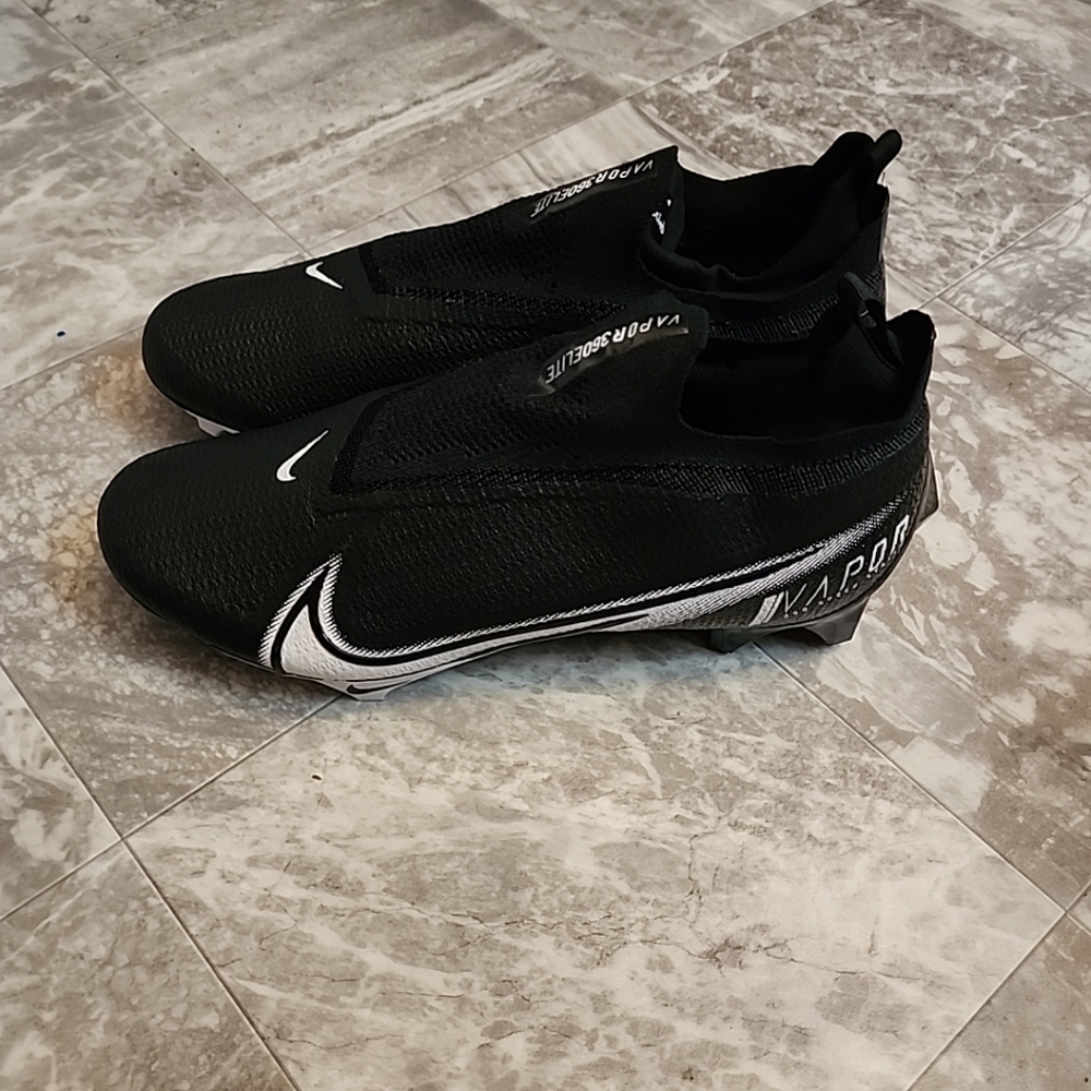 Nike Vapor Edge Elite 360 Flyknit Football Cleats 12 Wide Black White CV6317-001 - Picture 2 of 6